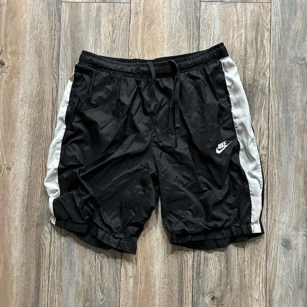 Nike Vintage Rare Woven Soccer Shorts Satin Nylon Glanz Black White
